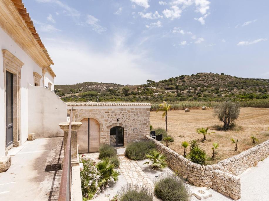 Hotel Bramasole Charming House Comiso Exterior foto